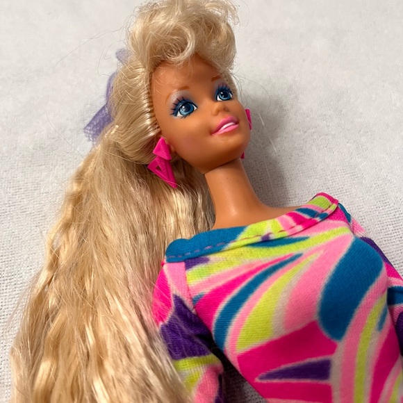 Barbie Doll Vintage 1991 Totally Hair With Earrings